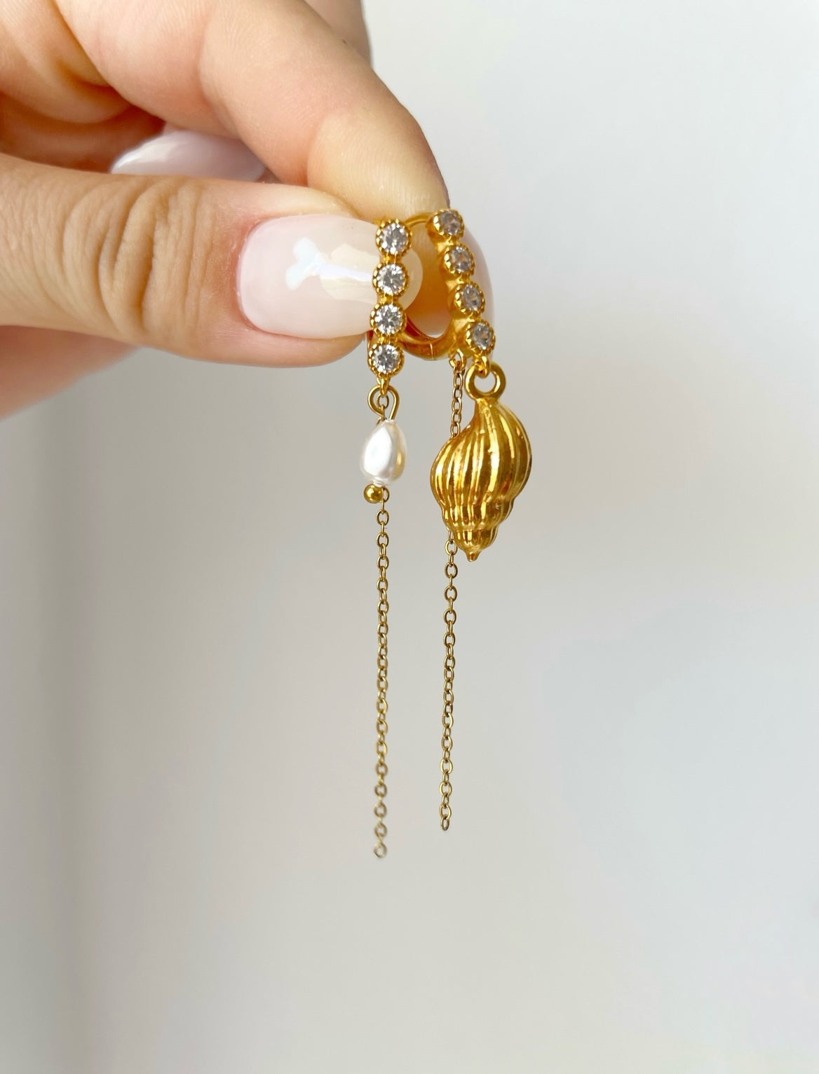 Shell Light Earrings
