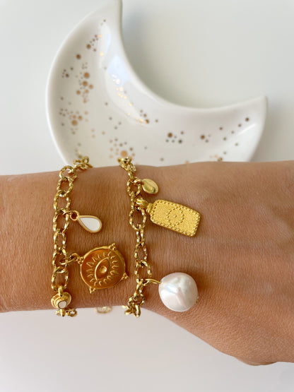 Golden Eye Bracelet