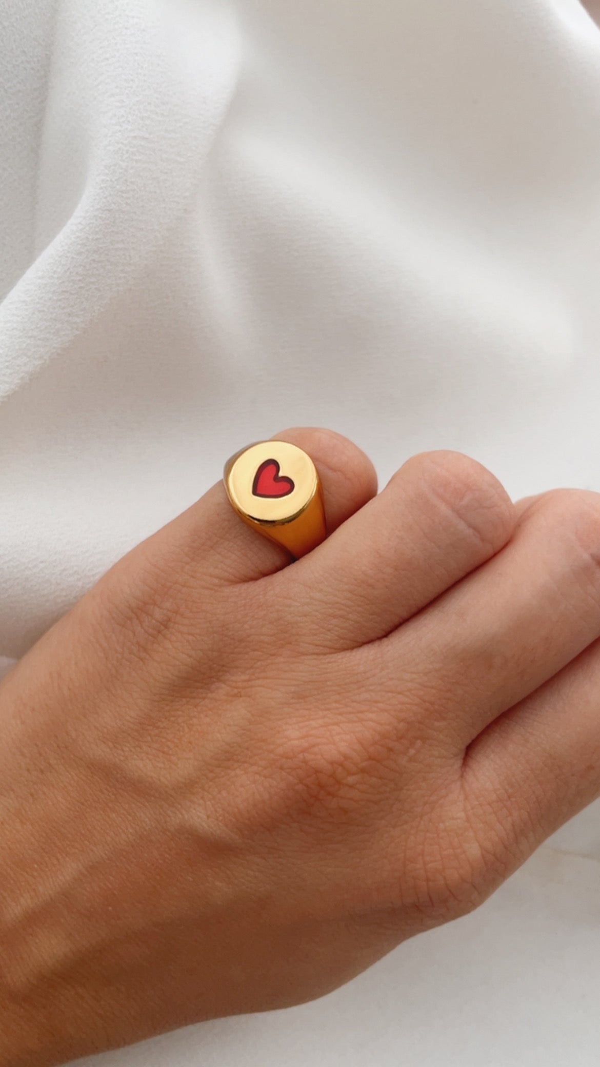 Red Heart Gold