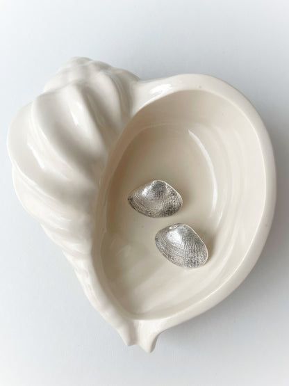 Clam Silver Essence Earrings