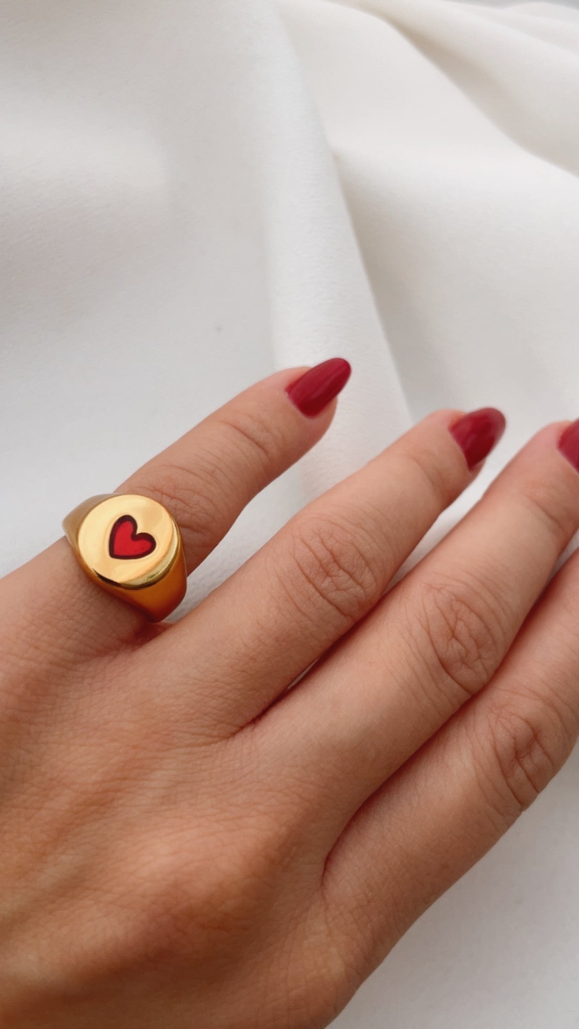 Red Heart Gold