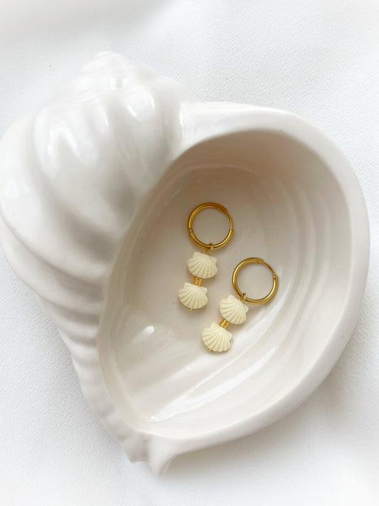 Small White Clam Hoops