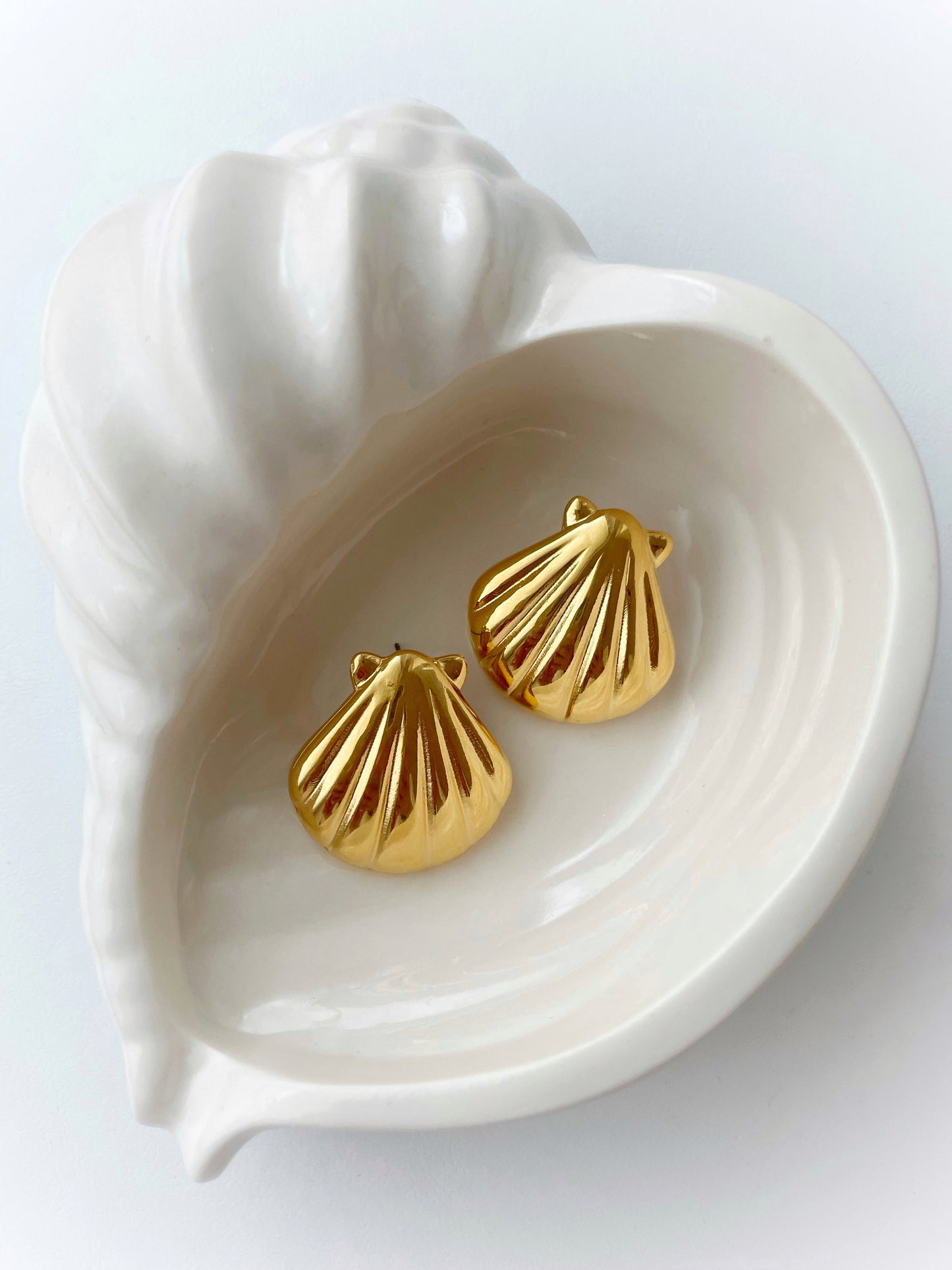Aelia Gold Earrings
