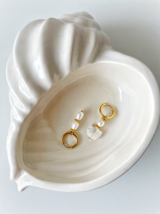 Pearlshell Hoops
