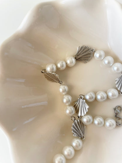 Moon Shell Necklace