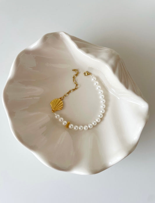 Shell Aura Bracelet